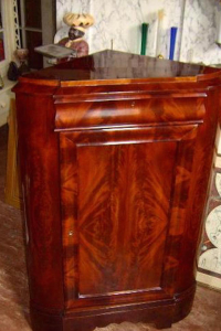 Eckschrank Mahagoni Biedermeier