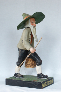 Wurzel Sepp Pappmasche Figur