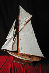 Segelschiff Holz A